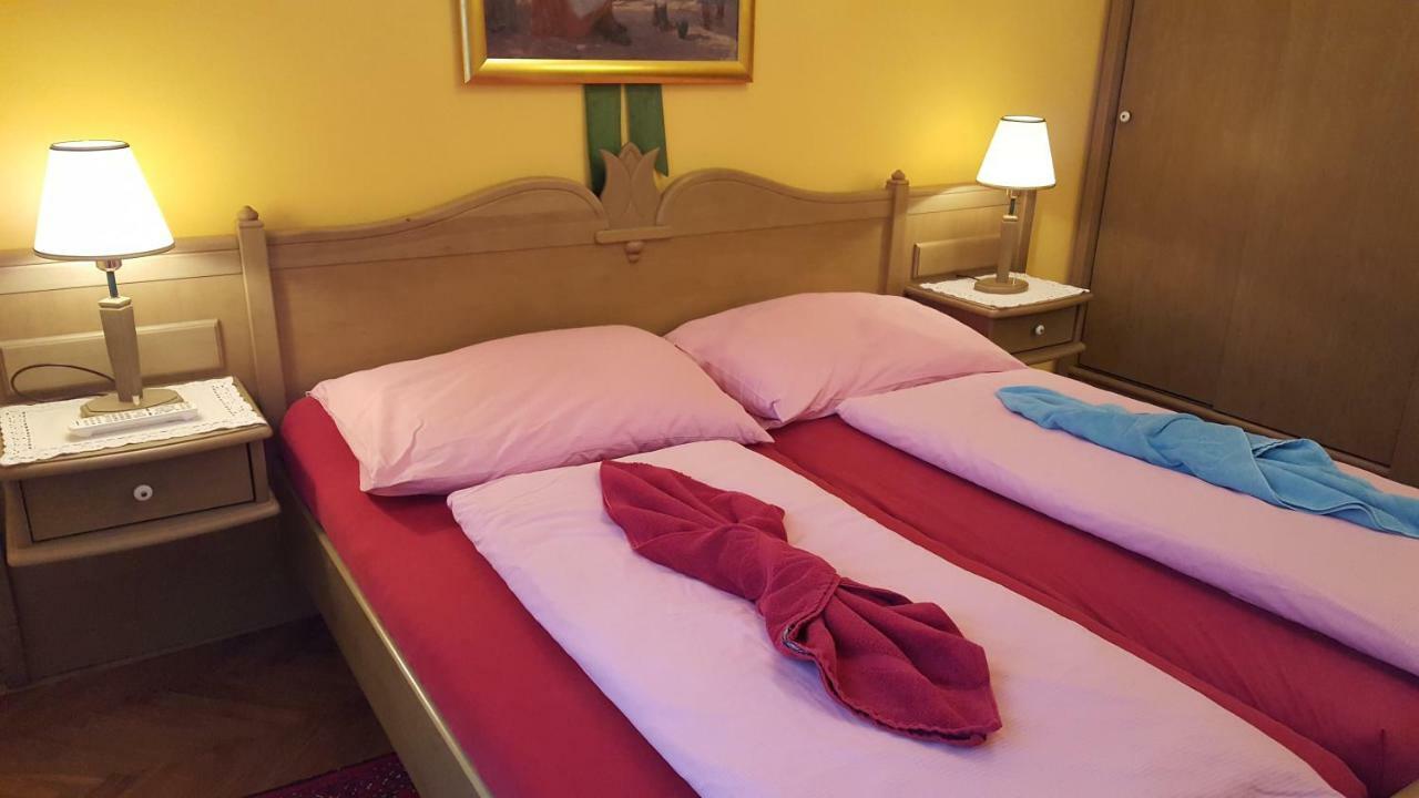 Hotel Alte Post Krems Esterno foto